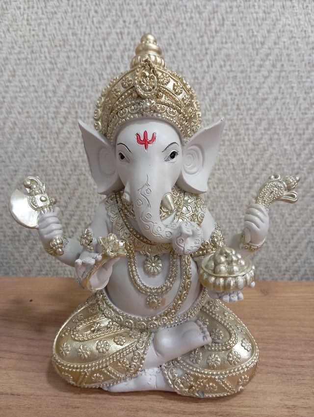 Figura Ganesha Aryam 18cm