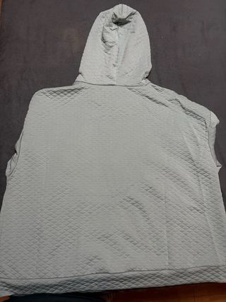 Sudadera verde acolchada