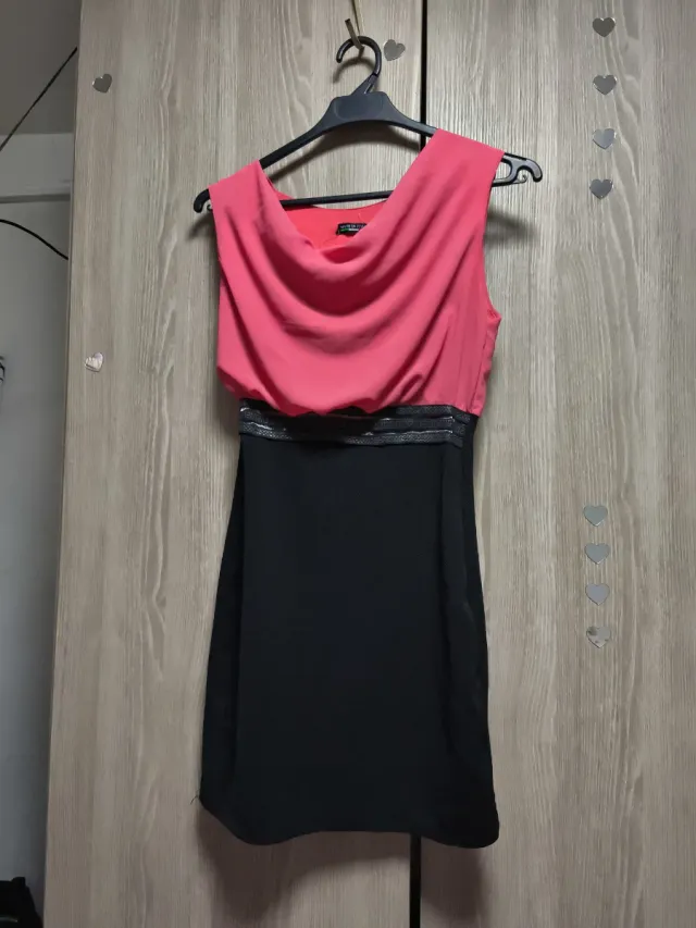 Abito da festa nero e rosa