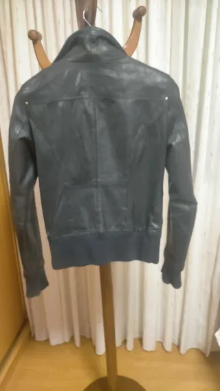 Chaqueta Cuero Negra Bershka