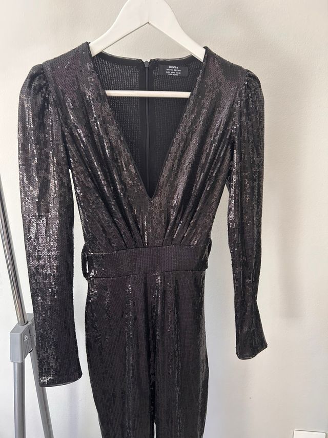Mono Bershka lentejuelas negro