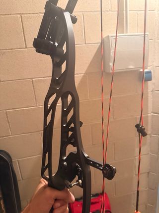 Arco Hoyt stratos 40 poleas