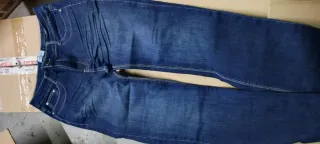 Pantalones vaqueros mujer