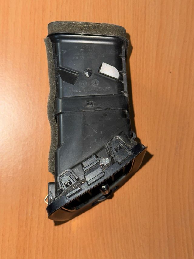 Aireador Kia Ceed 97490A2000WK