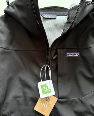 Chubasquero Patagonia Negro Talla S