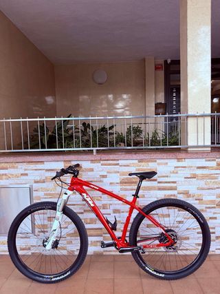 Bicicleta KTM Aera Ltd Pro 29  Full Carbono
