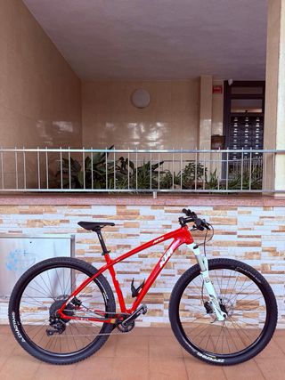 Bicicleta KTM Aera Ltd Pro 29  Full Carbono