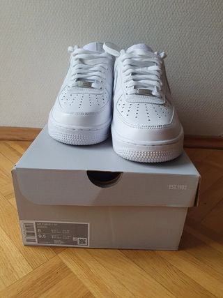 Nike Air Force 1 '07 Blancas Talla 43