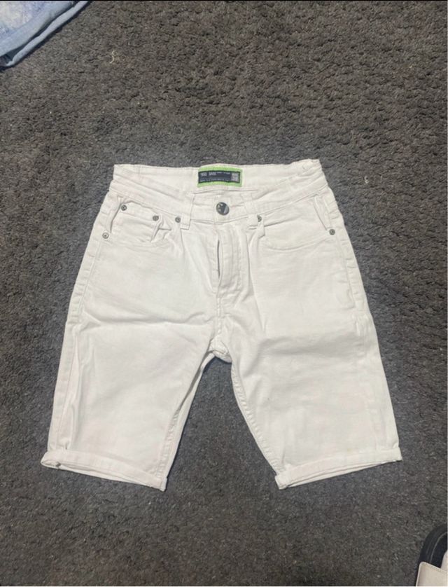 Pantalones cortos vaqueros blancos