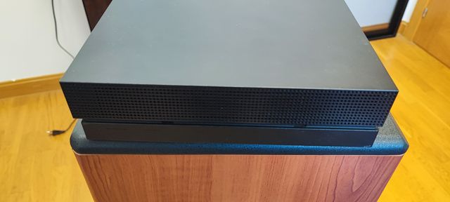 Carcasa Xbox One X + Botonera y USB