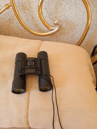 Prismáticos binoculares 8900x25 Day & Night* 7€