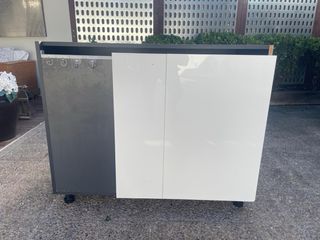 Mueble isla cocina con cestas extraíbles