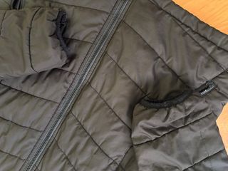 Abrigo Ternua Negro Plumas