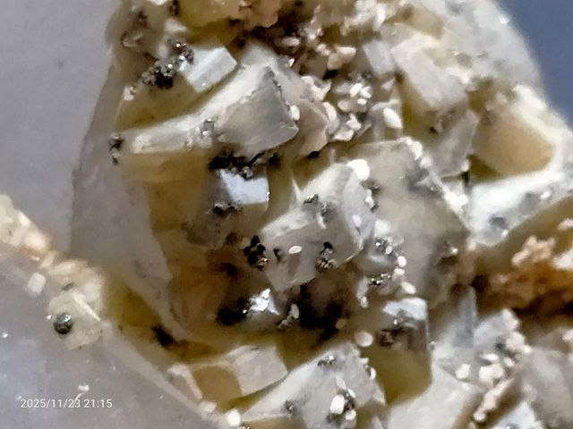 Minerale di quarzo Faden con fluorapatiti, Panasqueira