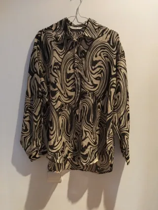 Camisa ancha estampada mujer