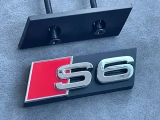 Audi S6 Logo Emblema de Parilla Calandra