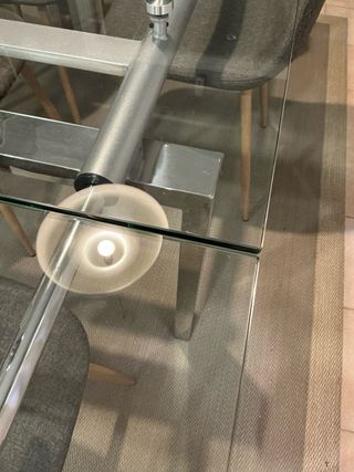 Mesa de comedor cristal y metal