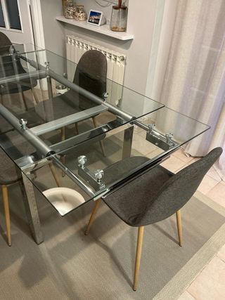 Mesa de comedor cristal y metal