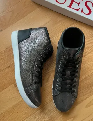 Guess Sneakers Altas Metalizadas