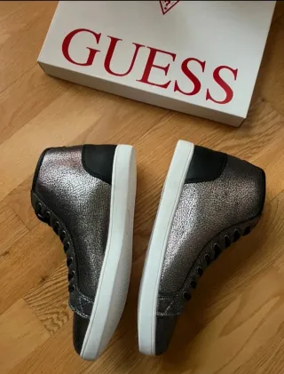 Guess Sneakers Altas Metalizadas