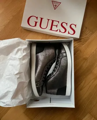 Guess Sneakers Altas Metalizadas