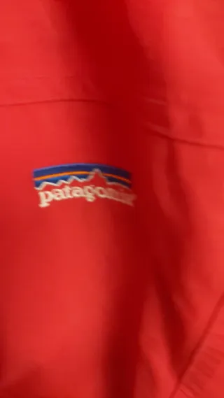 Giacca Patagonia rossa