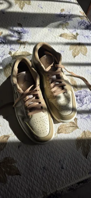 Scarpe Nike Jordan Beige Nuove
