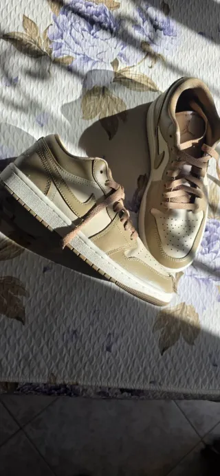 Scarpe Nike Jordan Beige Nuove