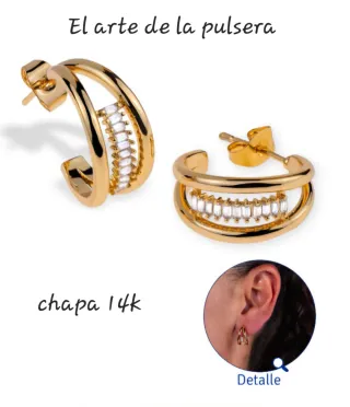 Orecchini a lobo in placcato oro 14k con zirconi