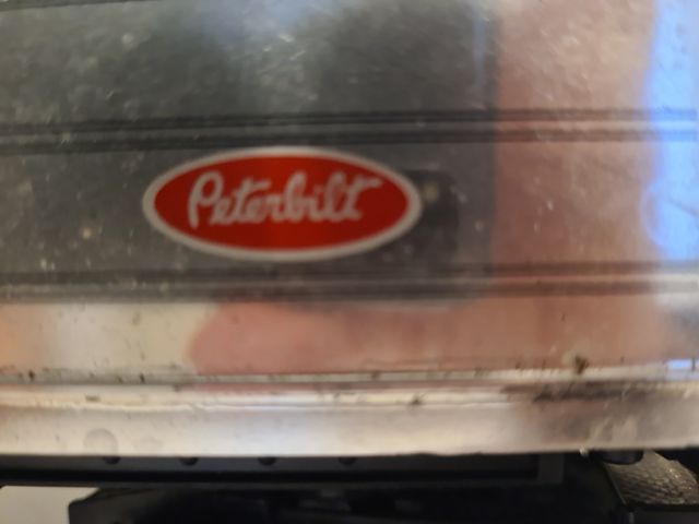 Camion Peterbilt con Rimorchio