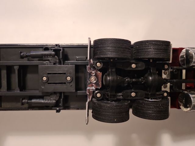 Camion Peterbilt con Rimorchio