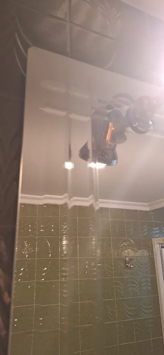 Espejo para baño con baldas y luz