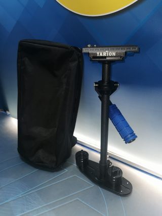 Tarion - Supporto per fotocamere DSLR e videocamere, nero