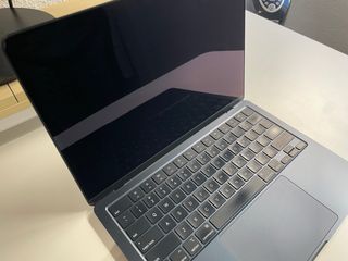 MacBook Air 13 M2 (2022) 16GB RAM 512GB SSD