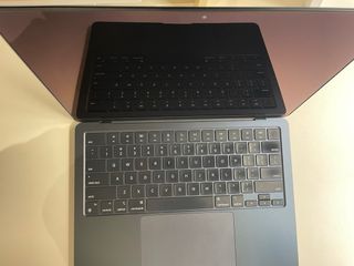 MacBook Air 13 M2 (2022) 16GB RAM 512GB SSD