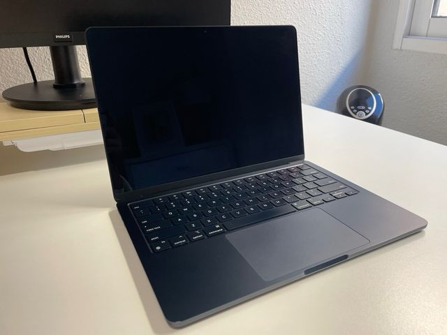 MacBook Air 13 M2 (2022) 16GB RAM 512GB SSD