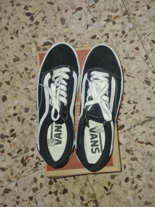 Zapatillas Vans Negras Talla 41.5 Nuevas