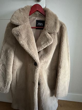 Abrigo pelo Zara beige nuevo