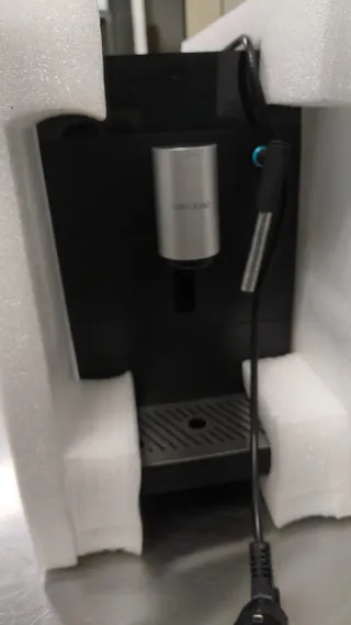 Cafetera Automática Cecotec Cremmaet Compact Steam