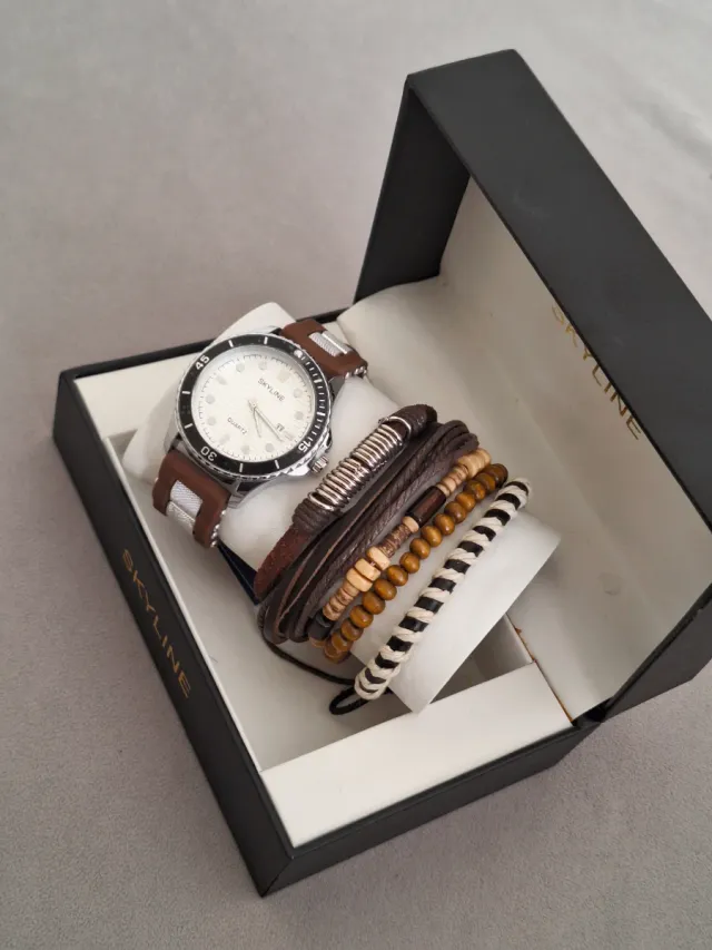 Conjunto reloj con 5 pulseras para hombres