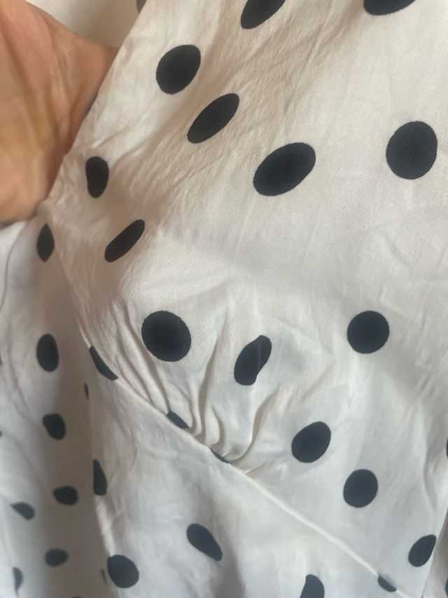 Blusa Mango Bianca con Puntini Neri