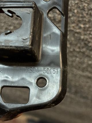 Soporte Parachoques Delantero KSD450161