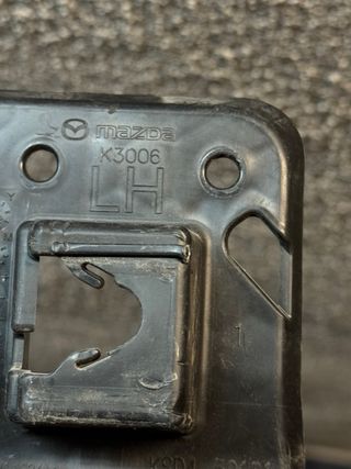 Soporte Parachoques Delantero KSD450161