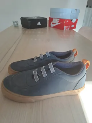 Zapatos Zara niño T.34-35