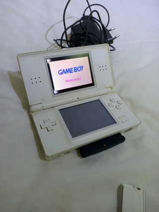 Nintendo DS Lite Blanca + Cargador
