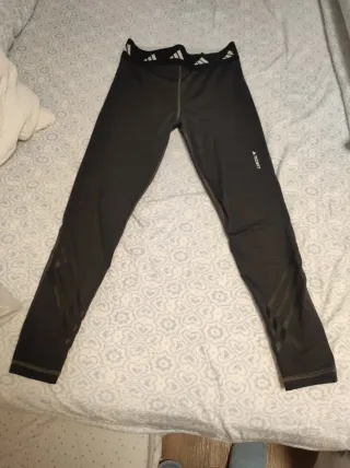 Mallas deportivas Adidas Techfit negras