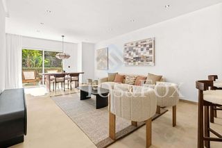 Piso en venta en Los Naranjos - Las Brisas en Marbella