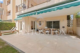 Piso en venta en Los Naranjos - Las Brisas en Marbella