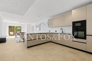 Piso en venta en Los Naranjos - Las Brisas en Marbella