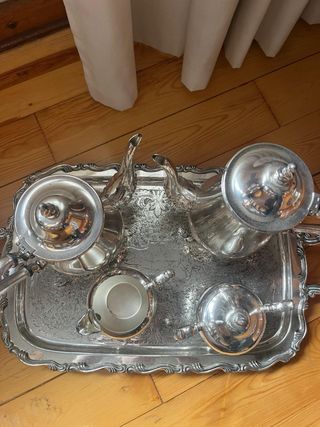 Juego de té de metal plateado